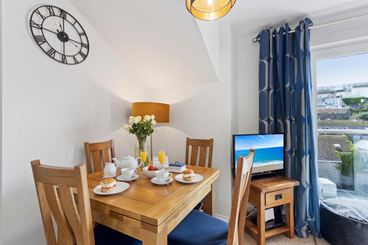 A Modern And Cosy Apartment Just Yards From Brixham'S Bustling Harbourside 外观 照片
